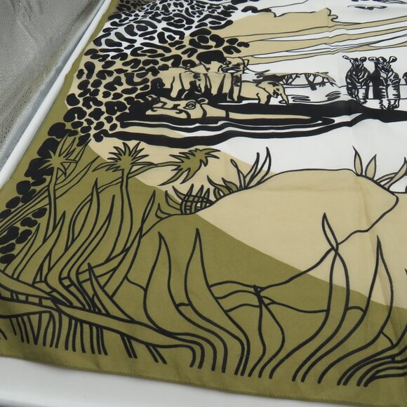 African Safari Animal Print Scarf Polyester 30" Square Hemmed Made In Italy - Picture 5 of 8